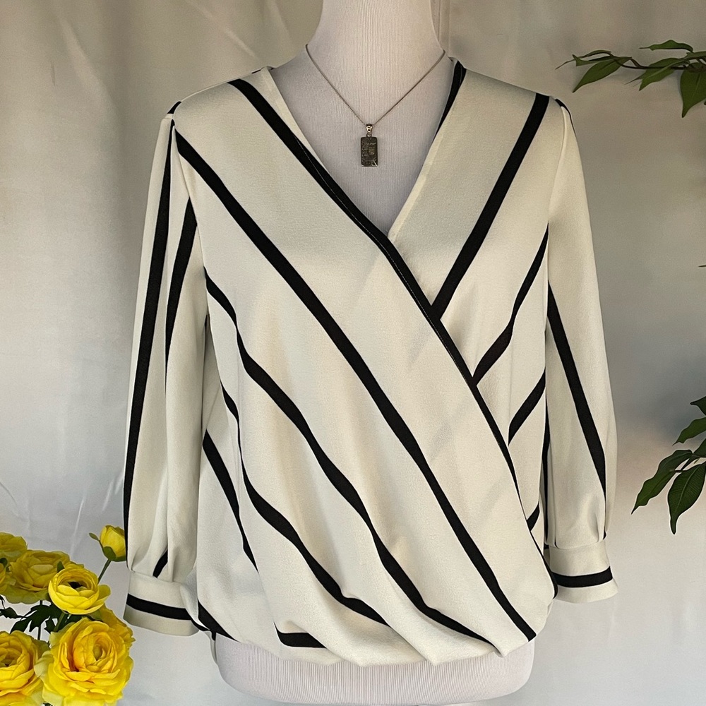 Banana Republic Wrap Front Top | EUC | Small